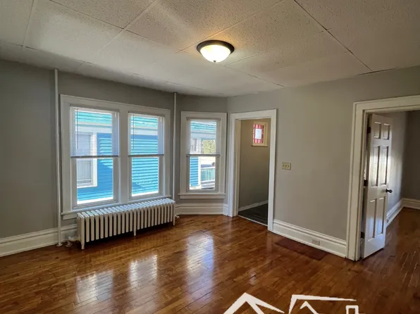 629 Ceape Ave #1, Oshkosh, WI 54901