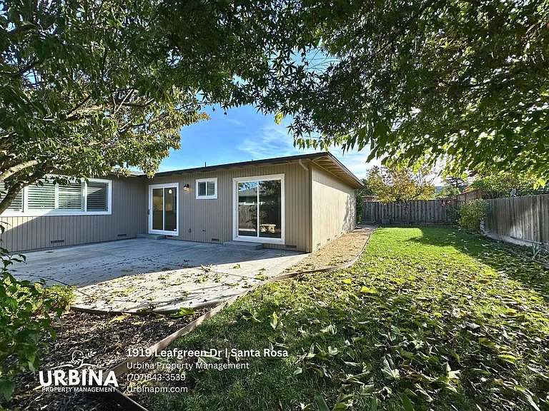1919 Leafgreen Dr — Photo 19
