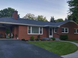 304 3rd St, Christiansburg, VA 24073