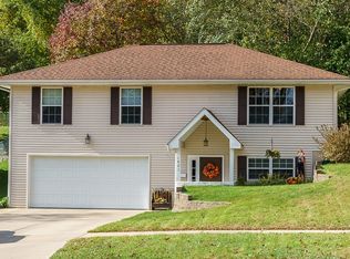1421 34th St SE, Cedar Rapids, IA 52403