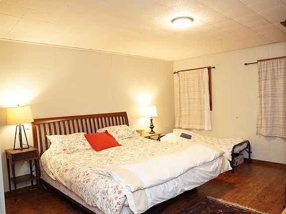 2nd image of 643 Belmont Cir