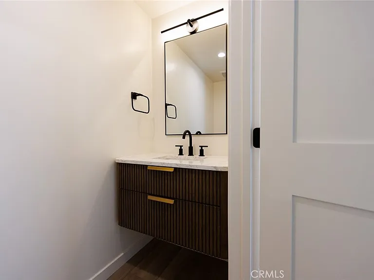 5933 Comey Ave #3 — Photo 26