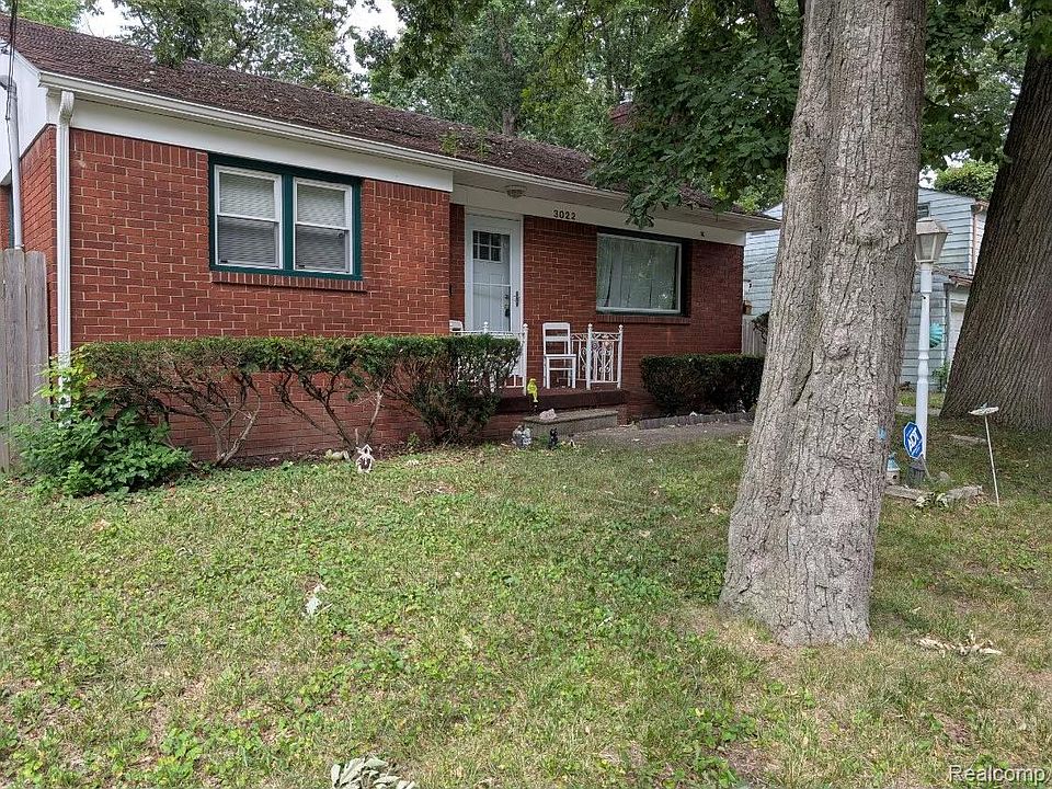 1st image of 3022 Begole St