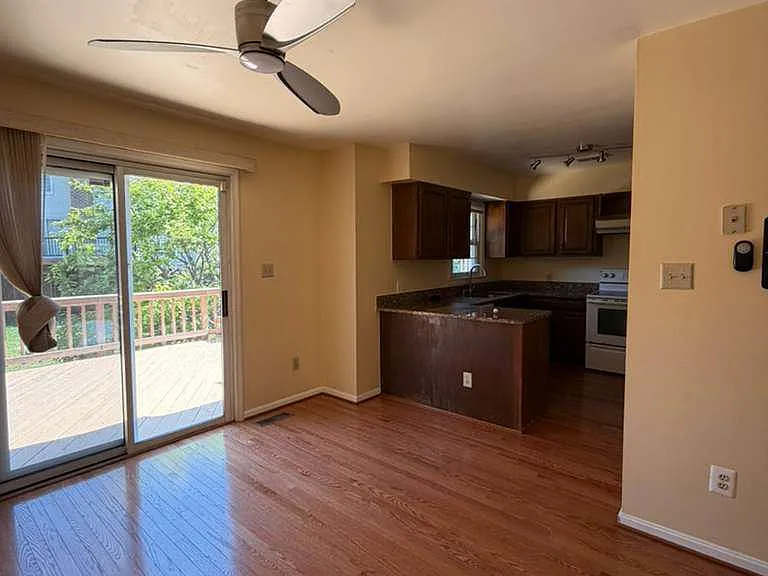 5976 Norham Dr — Photo 9
