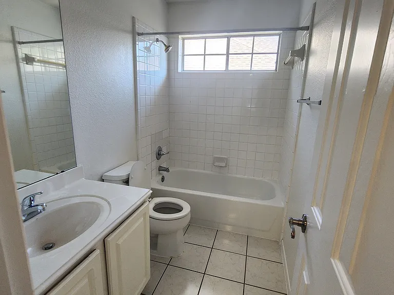 417 Saddlebrook Dr — Photo 13