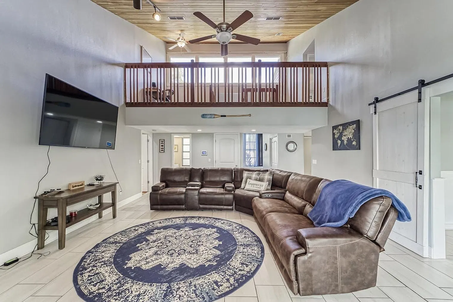 5 bed, 3.0 bath, $14,289 — Photo 2