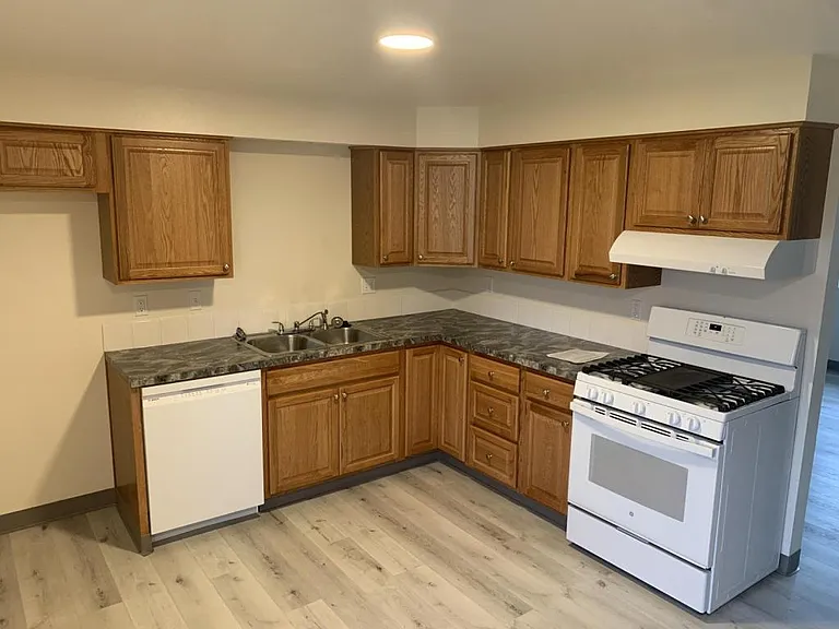3203 Madison St SE — Photo 5