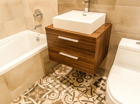 1426 De Kalb Avenue image 15 of 40