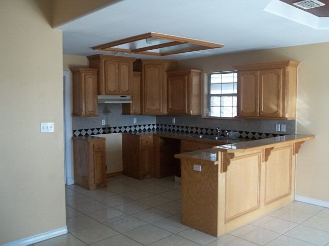 2nd image of 711 Stacie Ln