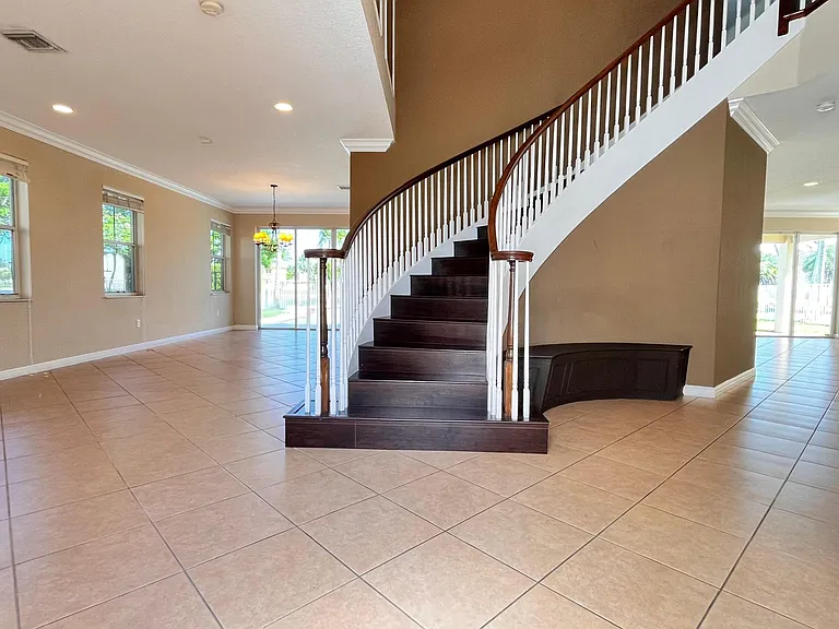 9546 Worswick Ct — Photo 7