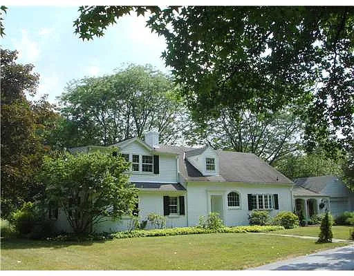 145 Springhouse Ln photo 1