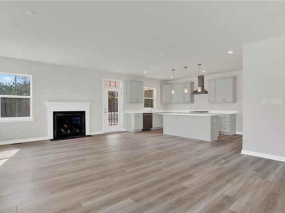 4th image of 6300 Fawncrest Ln