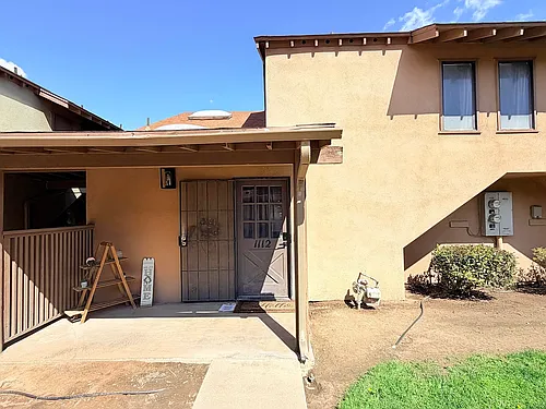 1112 Bel Aire Cir Photo 1