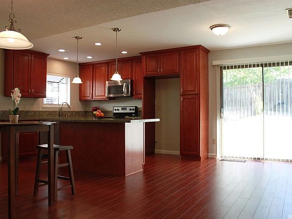 4th image of 5008 Willow Rock Way