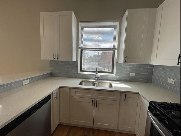 5th image of 4955 N Damen Ave APT 2R