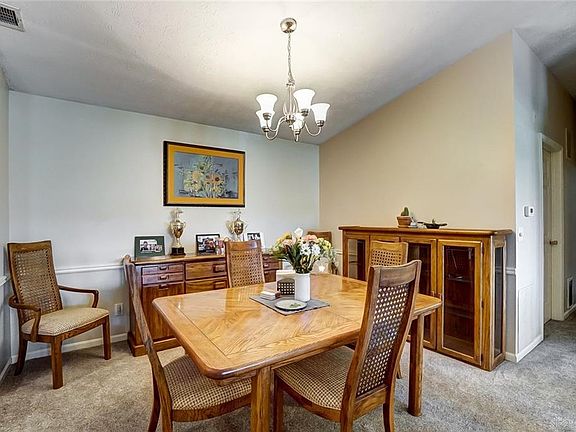 5th image of 1620 Piper Ln APT 207