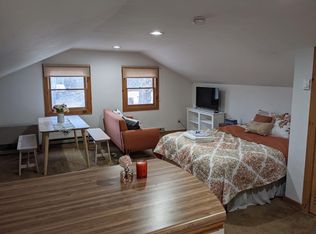 51 Poplar Ln, Manchester Center, VT 05255