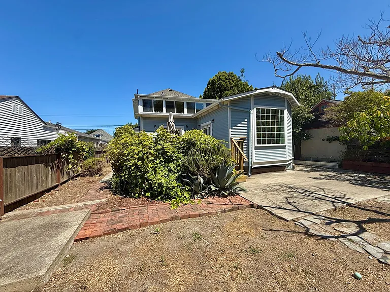 1538 62nd St — Photo 25