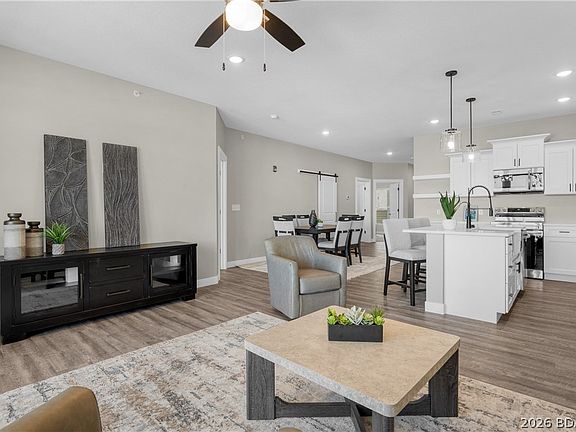 2nd image of 104 Sierra Bay Dr #2D