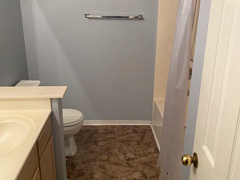 2418 Headwaters Dr — Photo 18