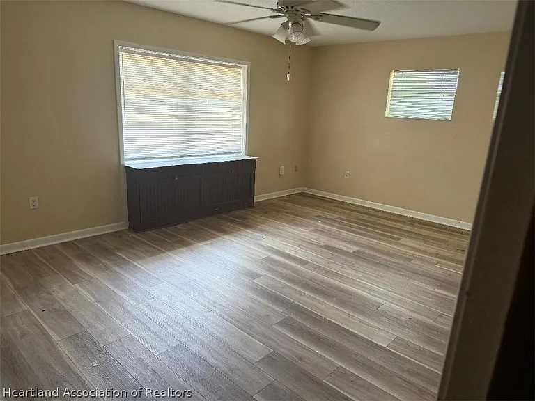 140 Citrus Rd NE — Photo 8
