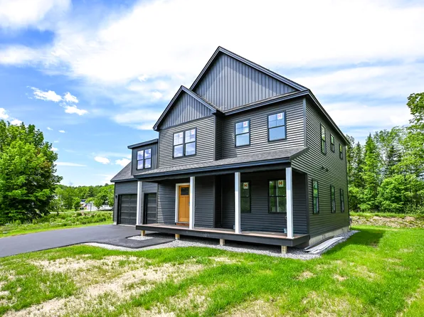 8 Constellation Way, Falmouth, ME 04105