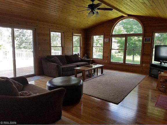 2nd image of 112 Villa Dr