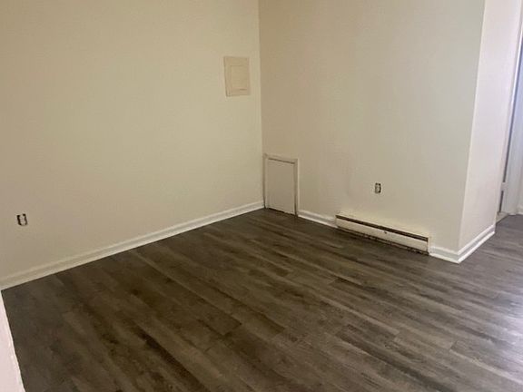 3rd image of 251 W Ocean View Ave #2