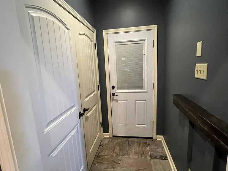 611 Rolling Mill Ln — Photo 9
