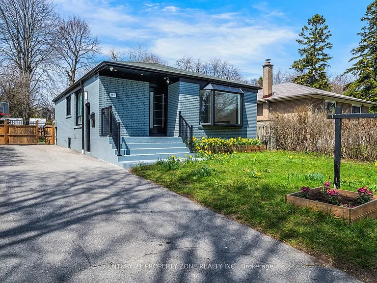 203 Toynbee Trl — Photo 3
