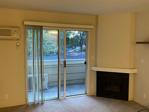 2nd image of 2653 Somerset Park Cir