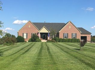 14205 S Whippoorwill Ln, Greenwood, MO 64034