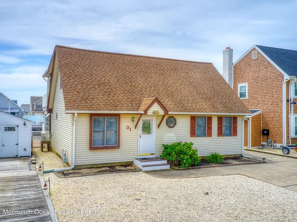 31 Peggy Ln, Manahawkin, NJ 08050