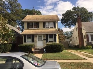 195 N Cottage St, Valley Stream, NY 11580