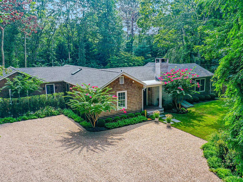 1st image of 6 Marion Ln