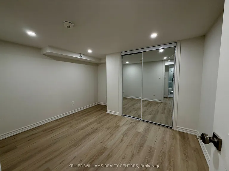 19 Northview Cres — Photo 40