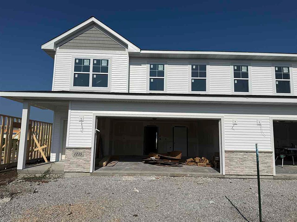1st image of 1235 Jackson Dr