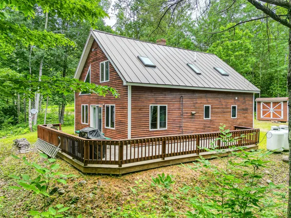 9 Poplar Road, Kingfield, ME 04947