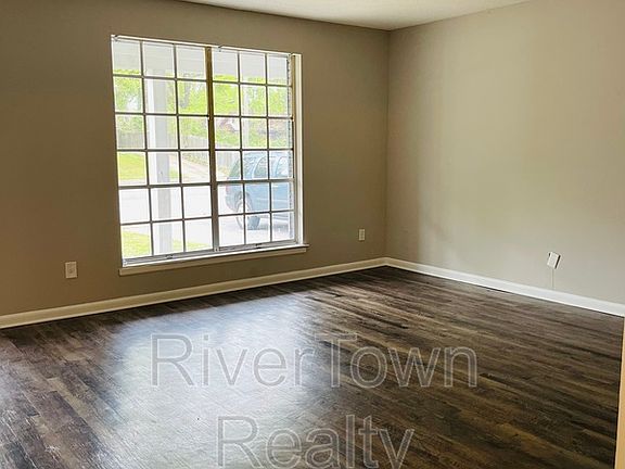 2nd image of 2066 Vollintine Ave