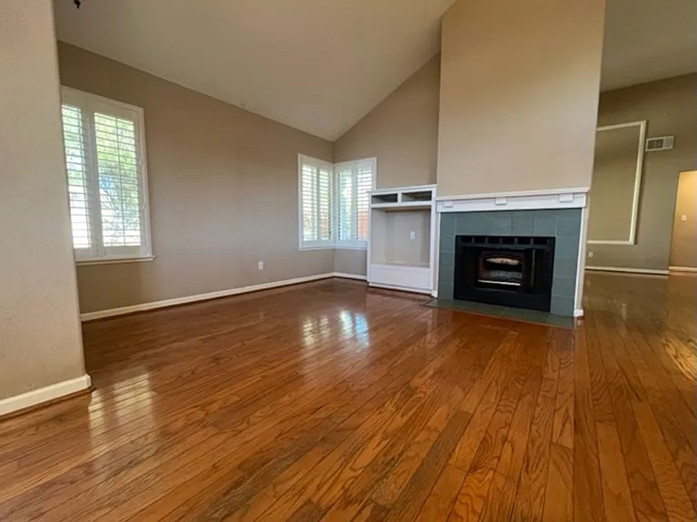 20 Flagstone Ct — Photo 6