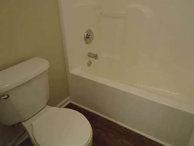 1208 Polk Xing — Photo 13