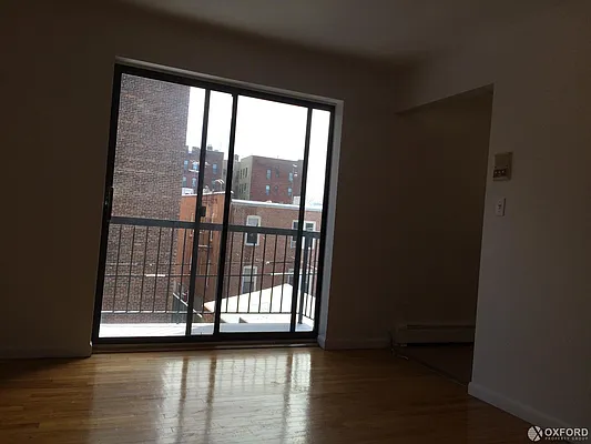 Rented by Oxford Property Group | media 10