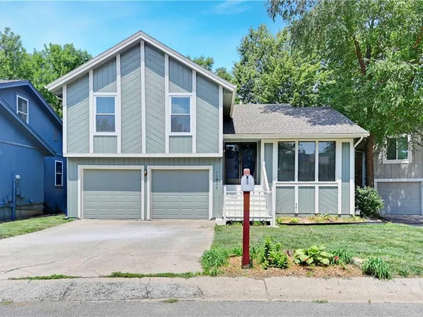 11922 W 66th St, Shawnee, KS 66216