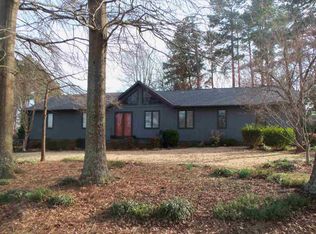 413 Shoally Rd, Boiling Springs, SC 29316