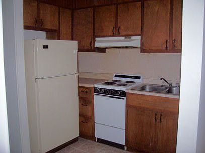 2nd image of 511 W Pine St APT C