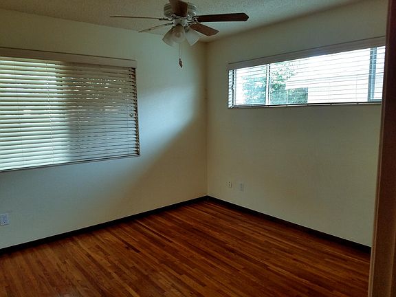 4th image of 20737 Wardham Ave