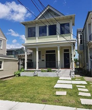 2nd image of 4325 Loyola Ave