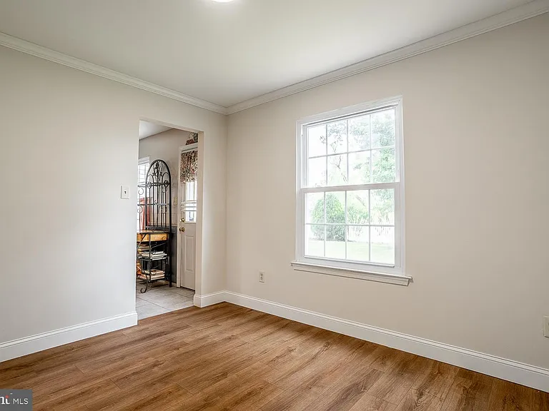 10 Honey Locust Ln — Photo 6