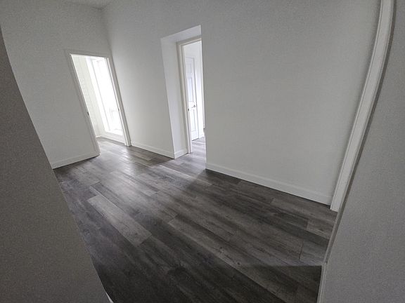 5th image of 279 Darling St #2