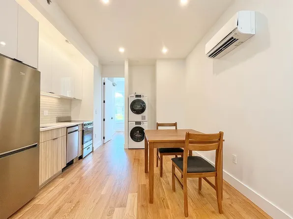 1823 Woodbine Street image 3 of 4